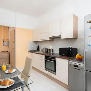 Apartman Deluxe, Budapest
